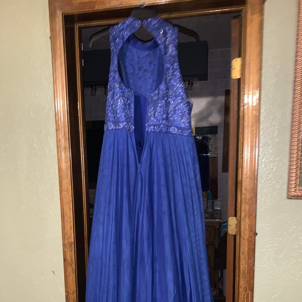 Royal blue prom dress.